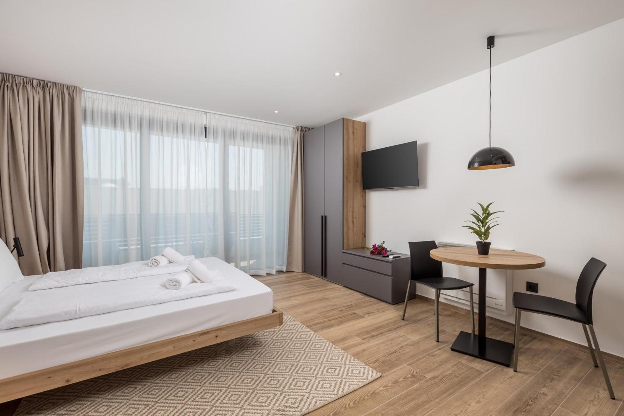 Belinda Apartments With Balcony & Private Parking أوباتيا المظهر الخارجي الصورة